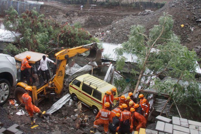 महाराष्ट्र के पुणे में दीवार गिरने से कटिहार के 17 लोगो की मौत